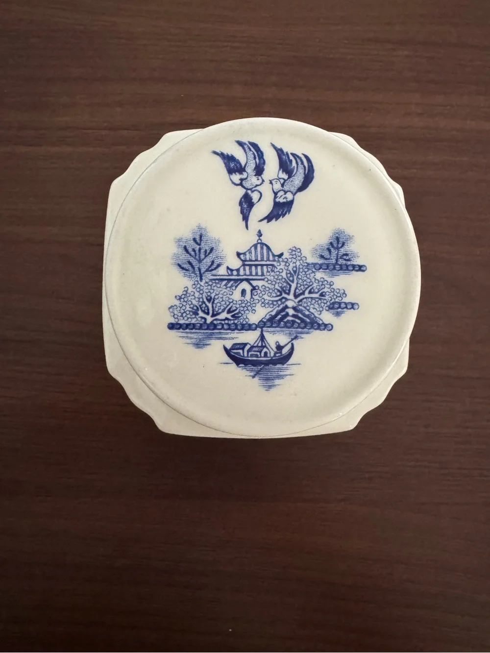 Vintage Sadler England Blue Willow Ginger Jar with Lid 1970s Chinoiserie Ceramic